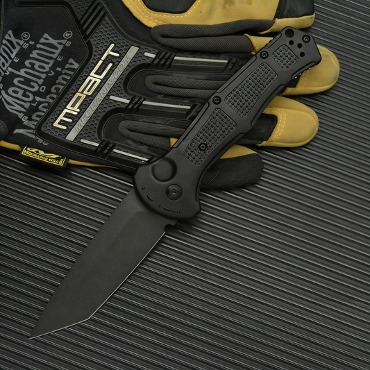 ✨Hot Sale: 50% off🎁 BM9070 CLA Multi-Folding Knife, tactical blade made of D2 steel, non-slip nylon fiber handle with locking mechanism, designed for carrying multiple knives.